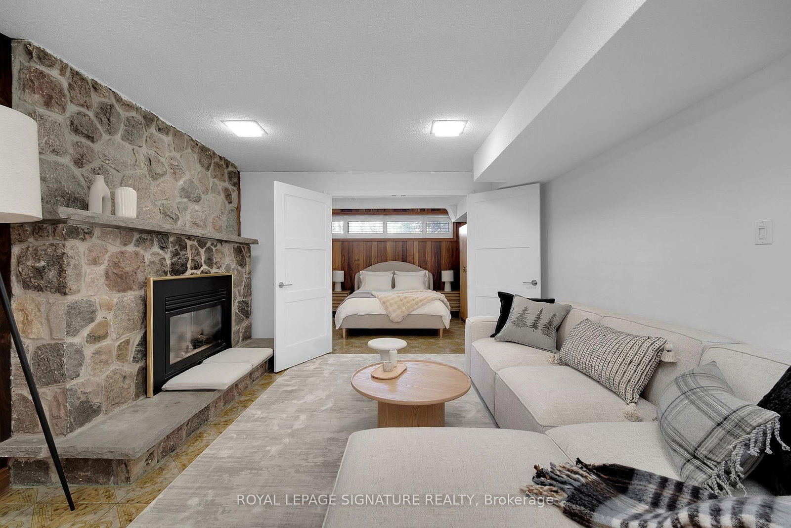 49 Sylvadene Parkway, Unit Lower