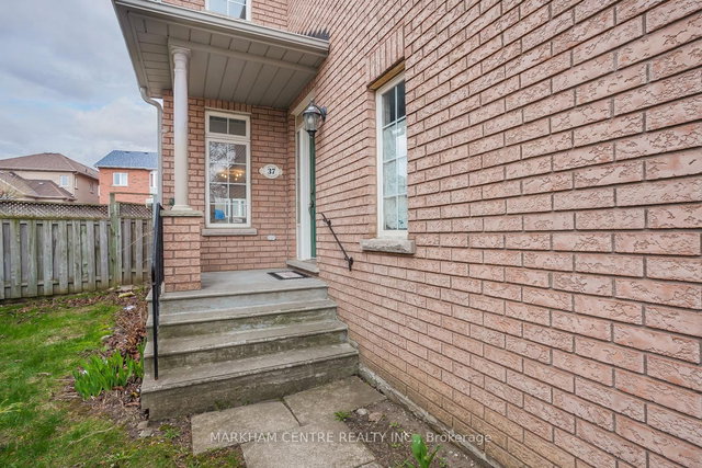 37 Monaco Crescent
