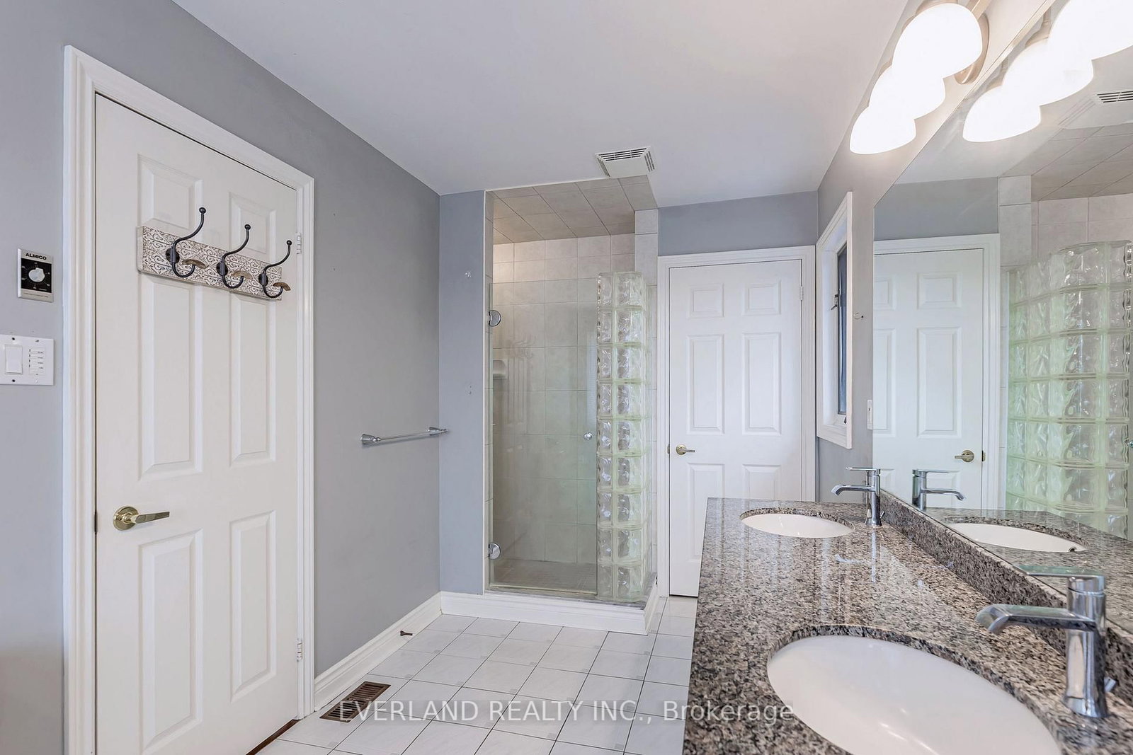 173 Thompson Drive • East Gwillimbury, ON photo 12