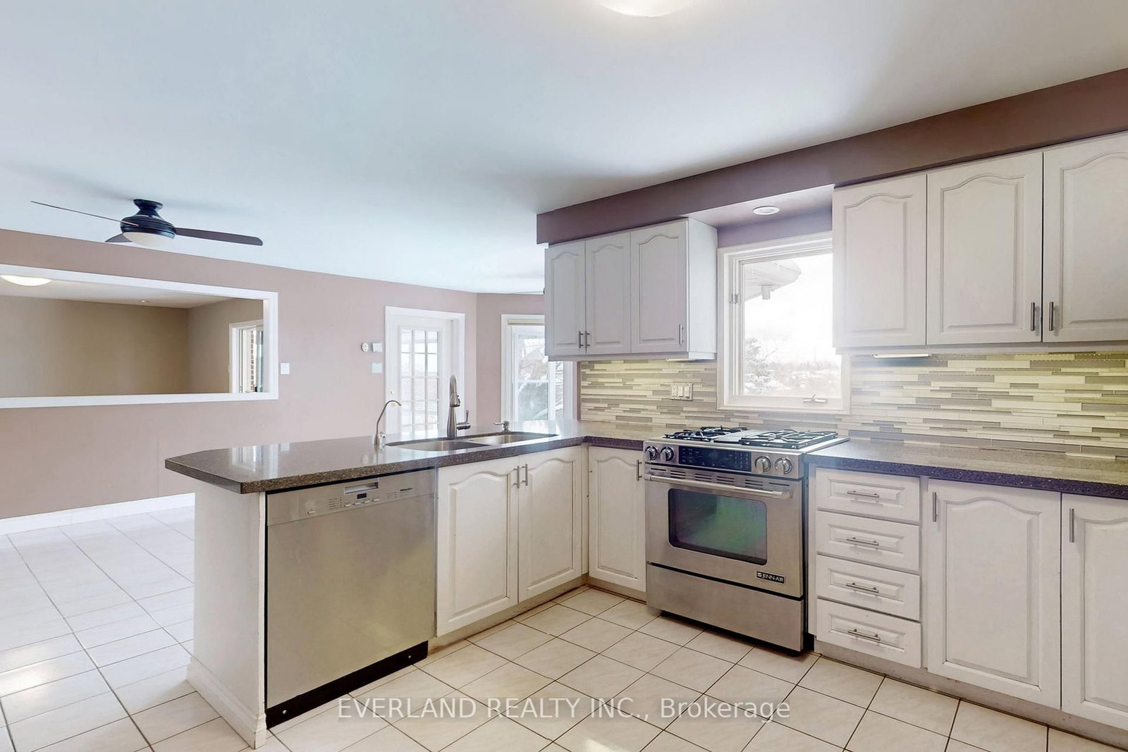 173 Thompson Drive • East Gwillimbury, ON photo 6