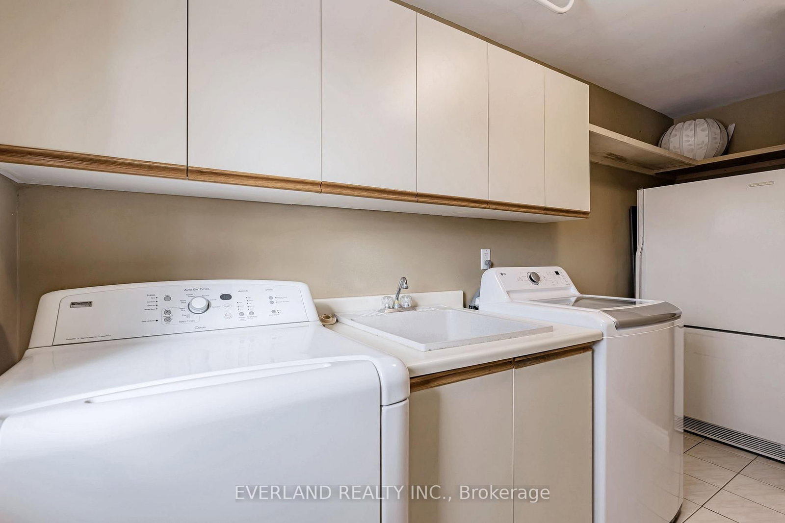 173 Thompson Drive • East Gwillimbury, ON photo 7
