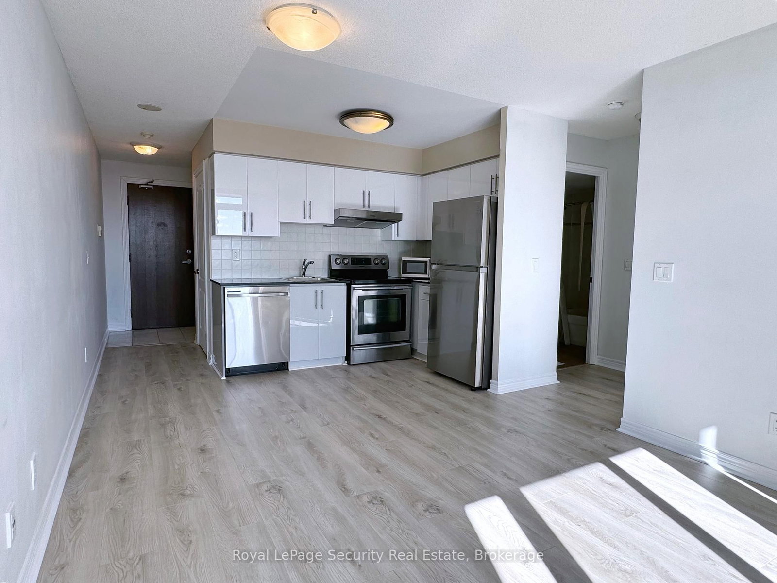 15 North Park Road, Unit 917 - Photo 2
