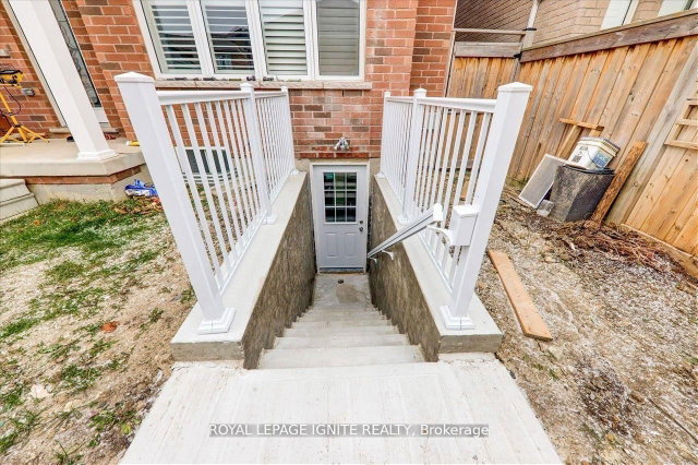 Bsmt - 114 Lawrence Pilkington Avenue