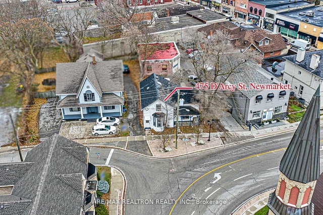 Unit B - 475 D'arcy Street