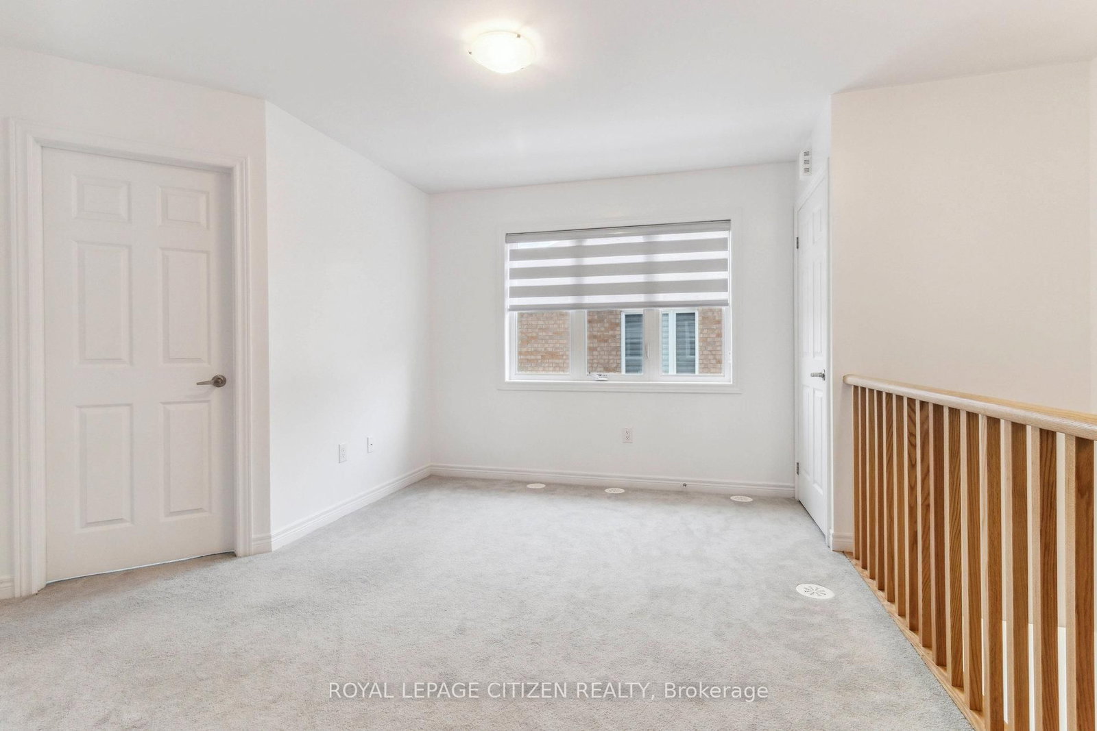 526 White's Hill Avenue, Unit B - Photo 12