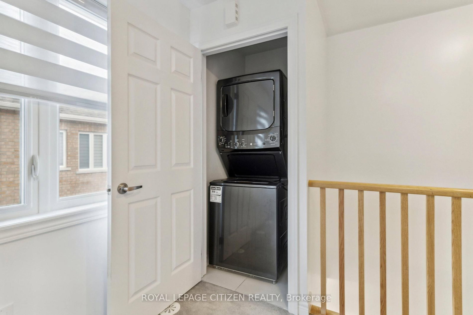 526 White's Hill Avenue, Unit B - Photo 17