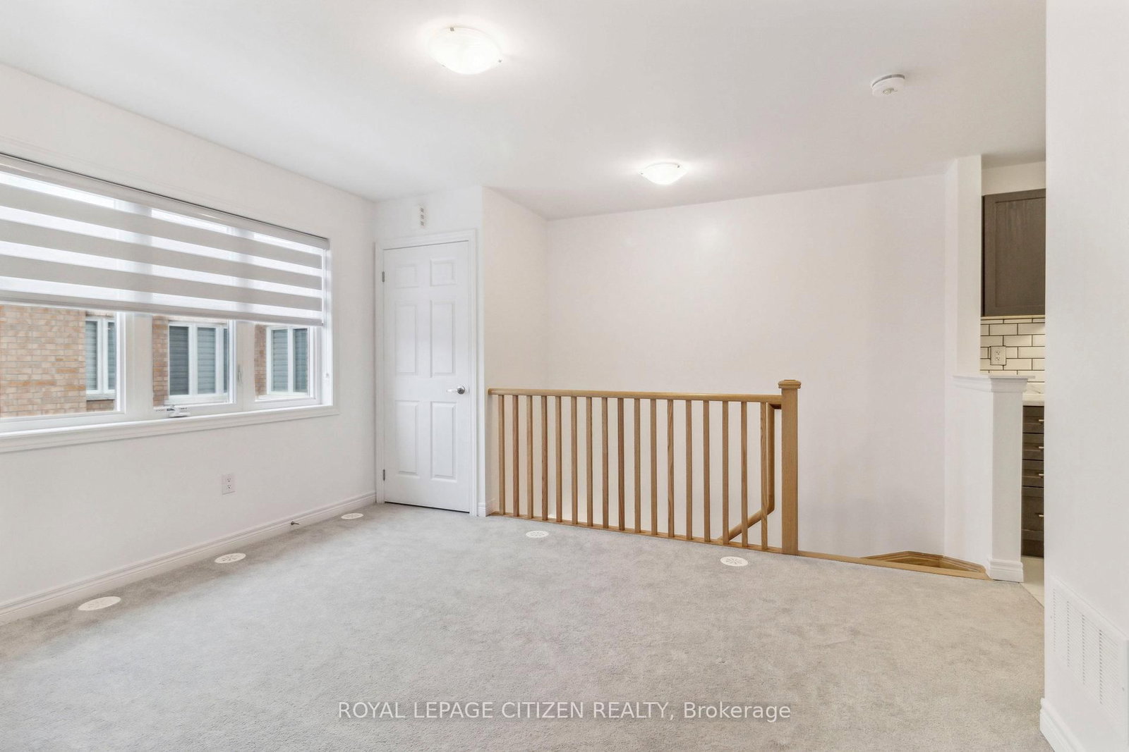 526 White's Hill Avenue, Unit B - Photo 18