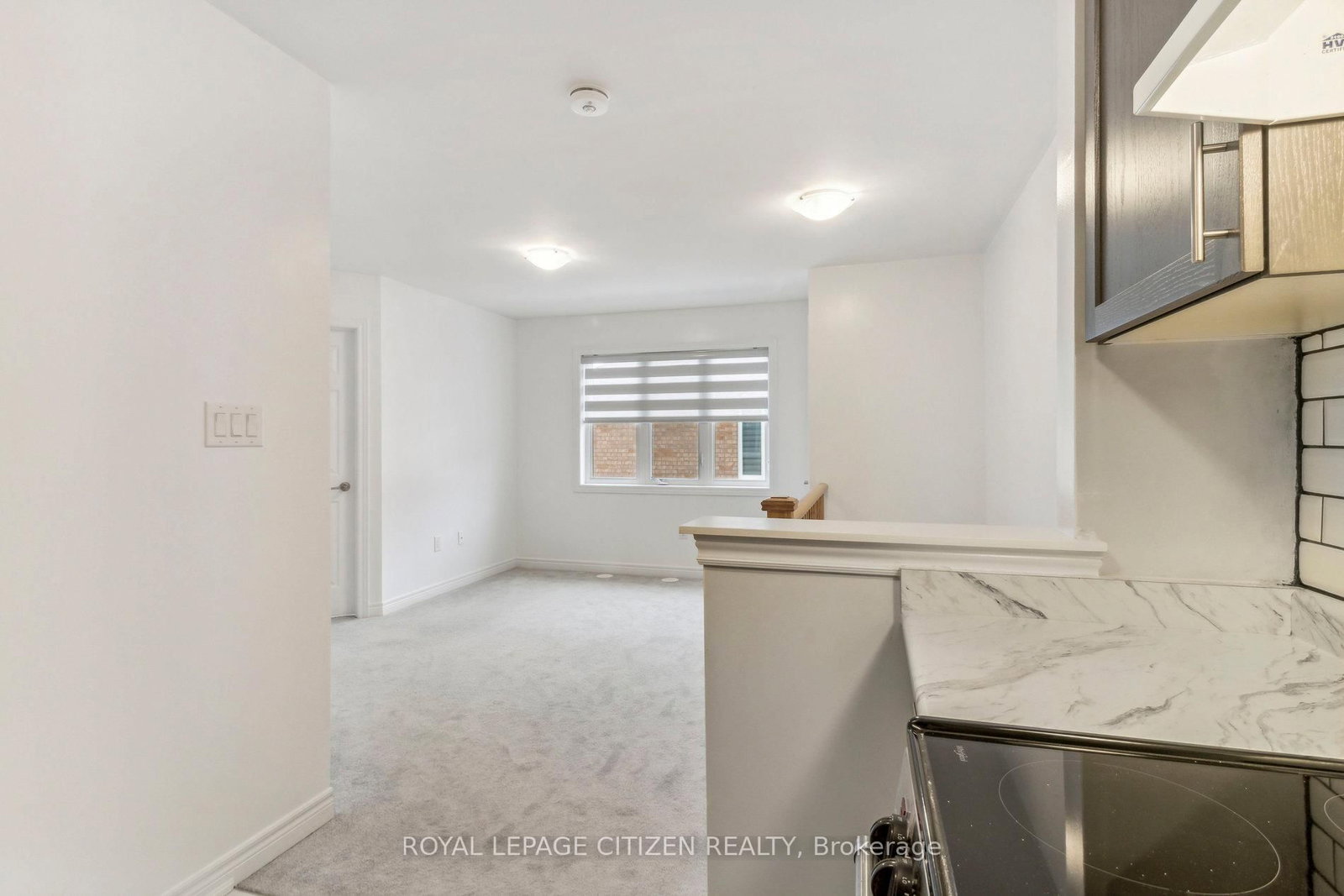 526 White's Hill Avenue, Unit B - Photo 25