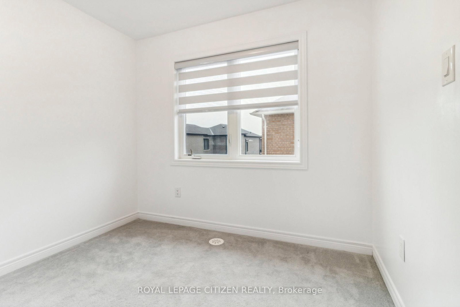 526 White's Hill Avenue, Unit B - Photo 27