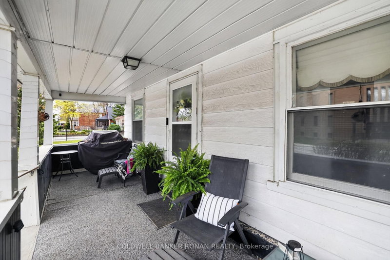 149 Victoria Street W