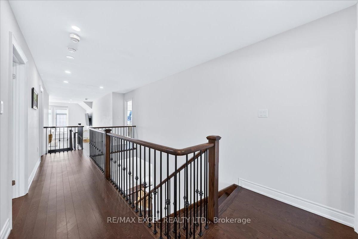 10 Deer Pass Road • East Gwillimbury, ON photo 28