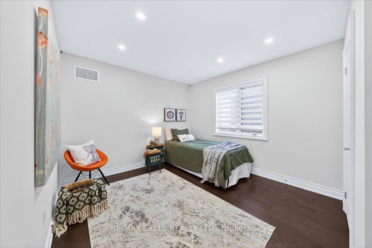 10 Deer Pass Road • East Gwillimbury, ON photo 37