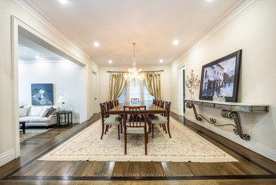 9 Seinecliffe Road • Markham, ON photo 8