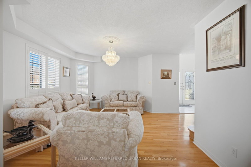 239 Drummond Dr, Vaughan, L6A 3C1 | Image 3