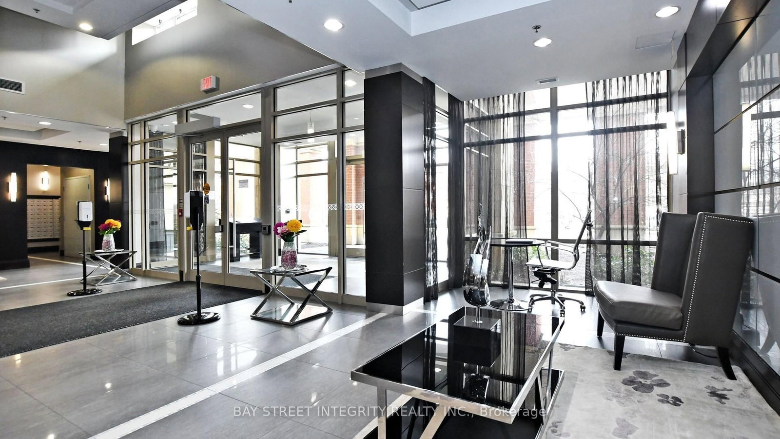 75 King William Crescent, Unit Ph01 - Photo 4