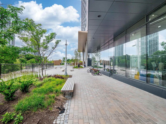 3003 - 2920 highway 7 Road