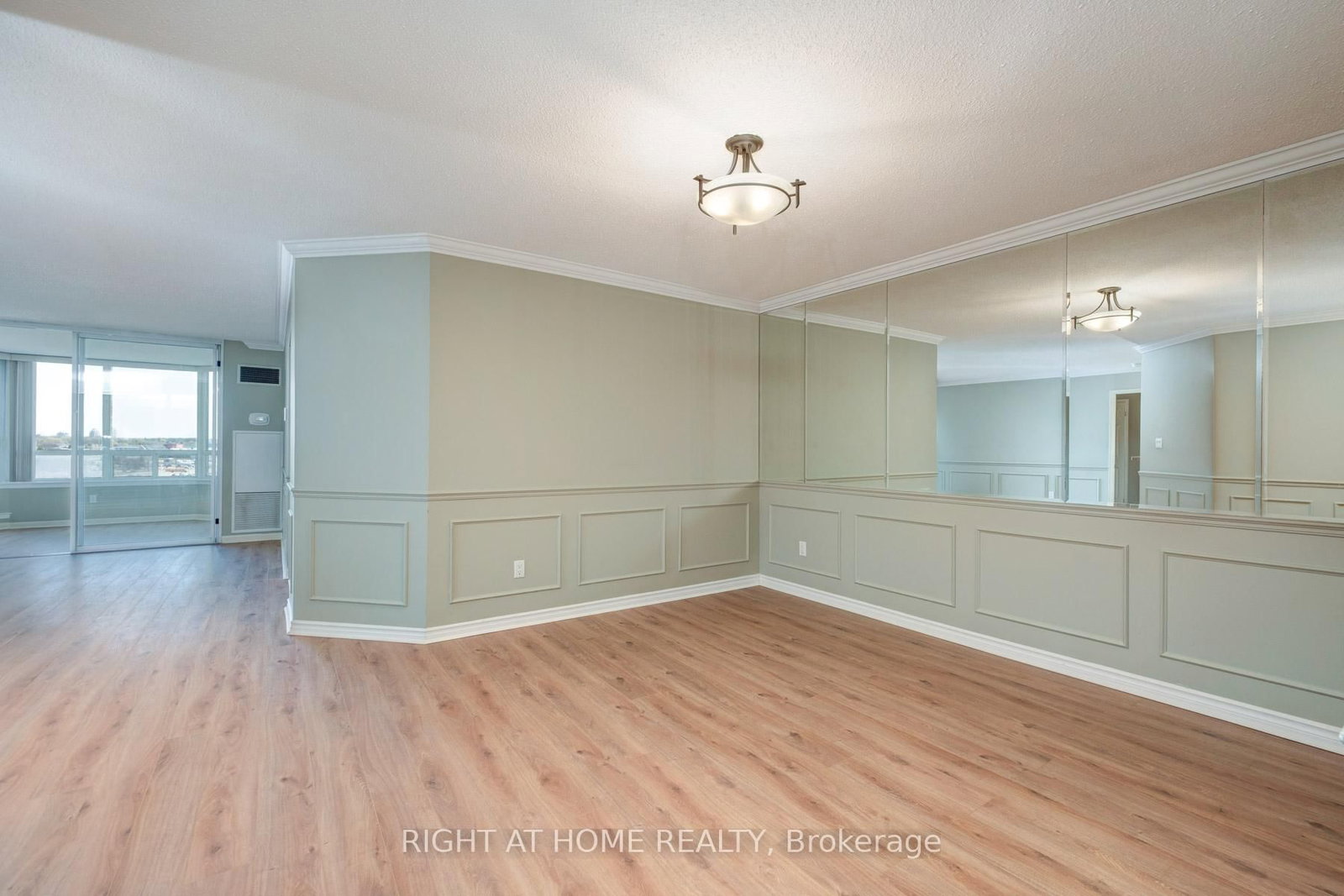 610 Bullock Drive • #1116 • Markham, ON photo 10