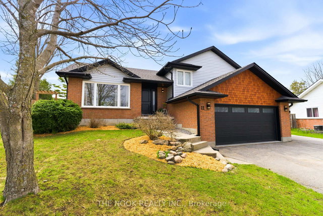 11 Lynn Crescent