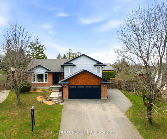 11 Lynn Crescent
