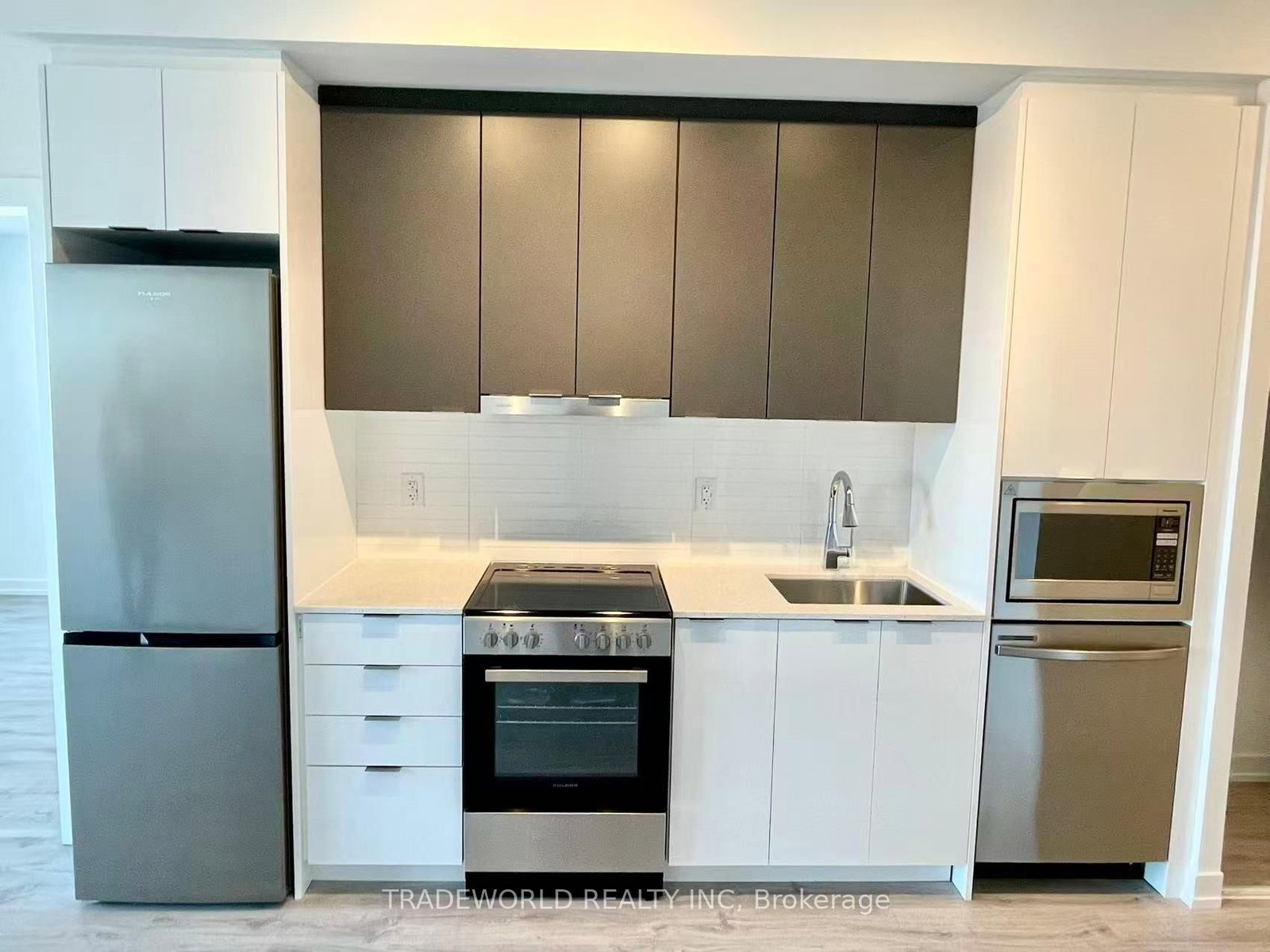 9751 Markham Road, Unit B611 - Photo 6
