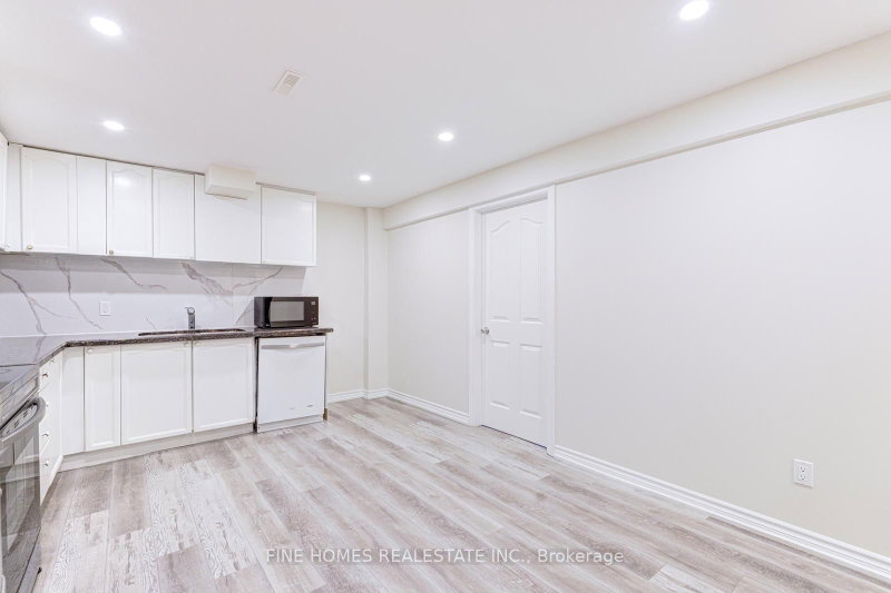 Lower - 28 Rockwood Crescent