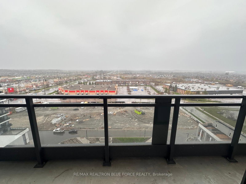 home for lease on 1202-9751 Markham Road N