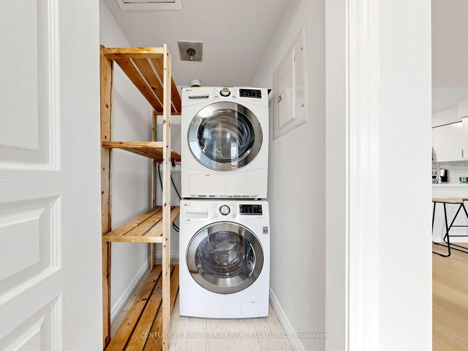 9015 Leslie Street, Unit Lph2 - Photo 16