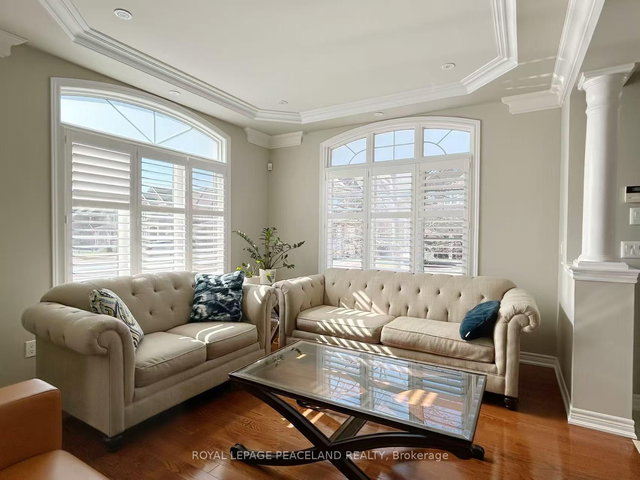 23 Halldorson Avenue
