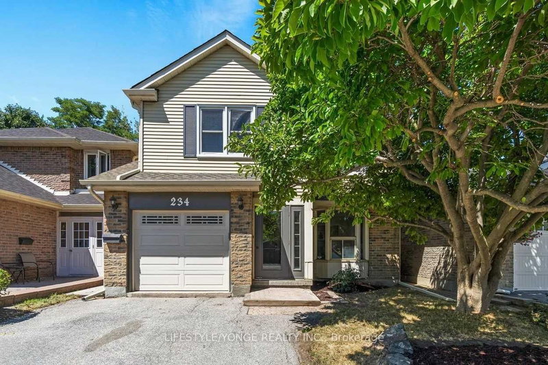 234 Mullen Dr, Vaughan, L4G 2P1 | Image 2