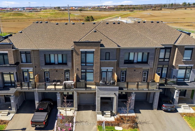 43 Holyrood Crescent