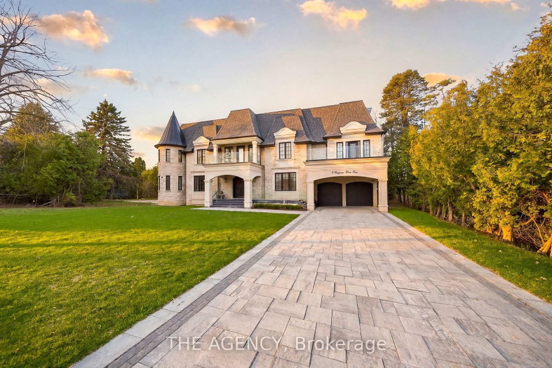 8 Bayview Park Lane