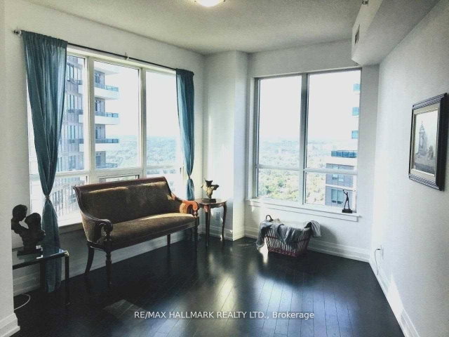 2432 - 7161 yonge Street NE N