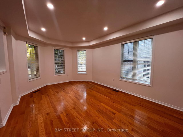 85 Selkirk Drive