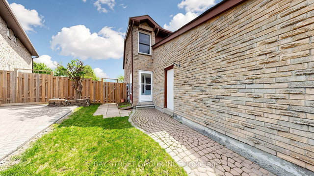57 Longmeadow Crescent