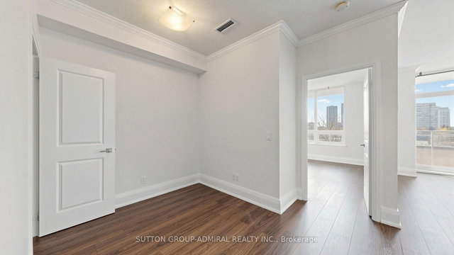 406 - 85 North Park Road
