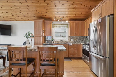 168 Irving Drive — photo 6