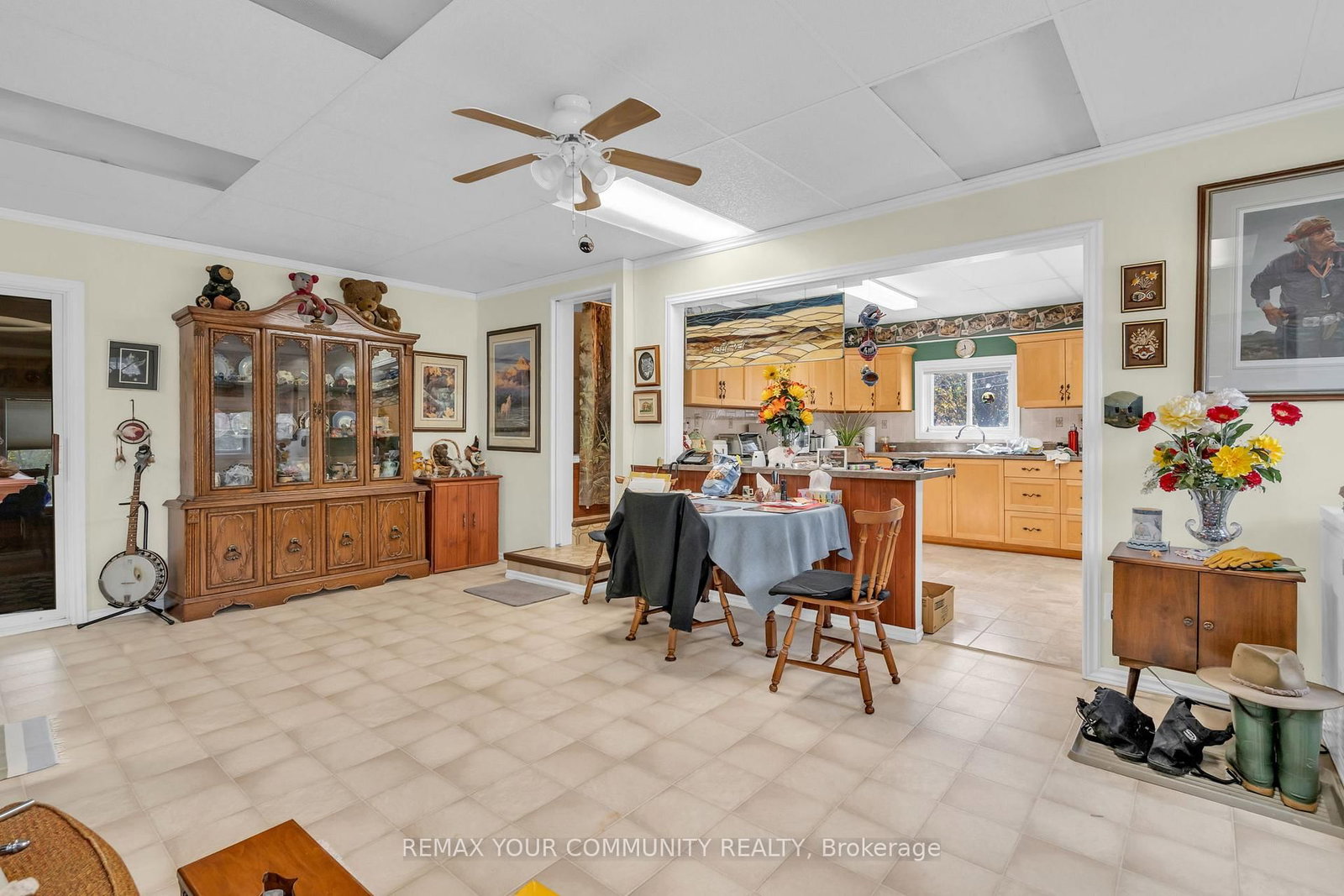 700 S Catering Road • Georgina, ON photo 8