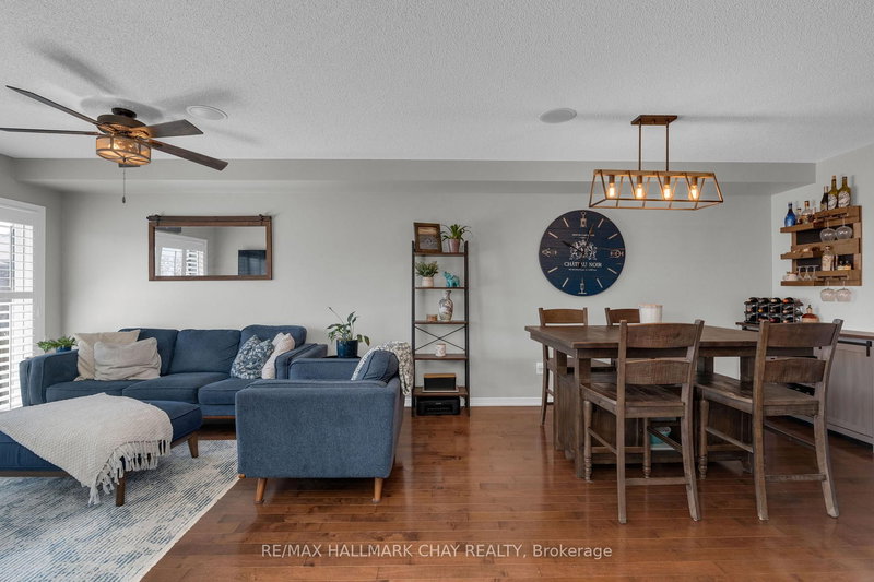 1403 BENSON St, Innisfil, L9S 0C7 | Image 3