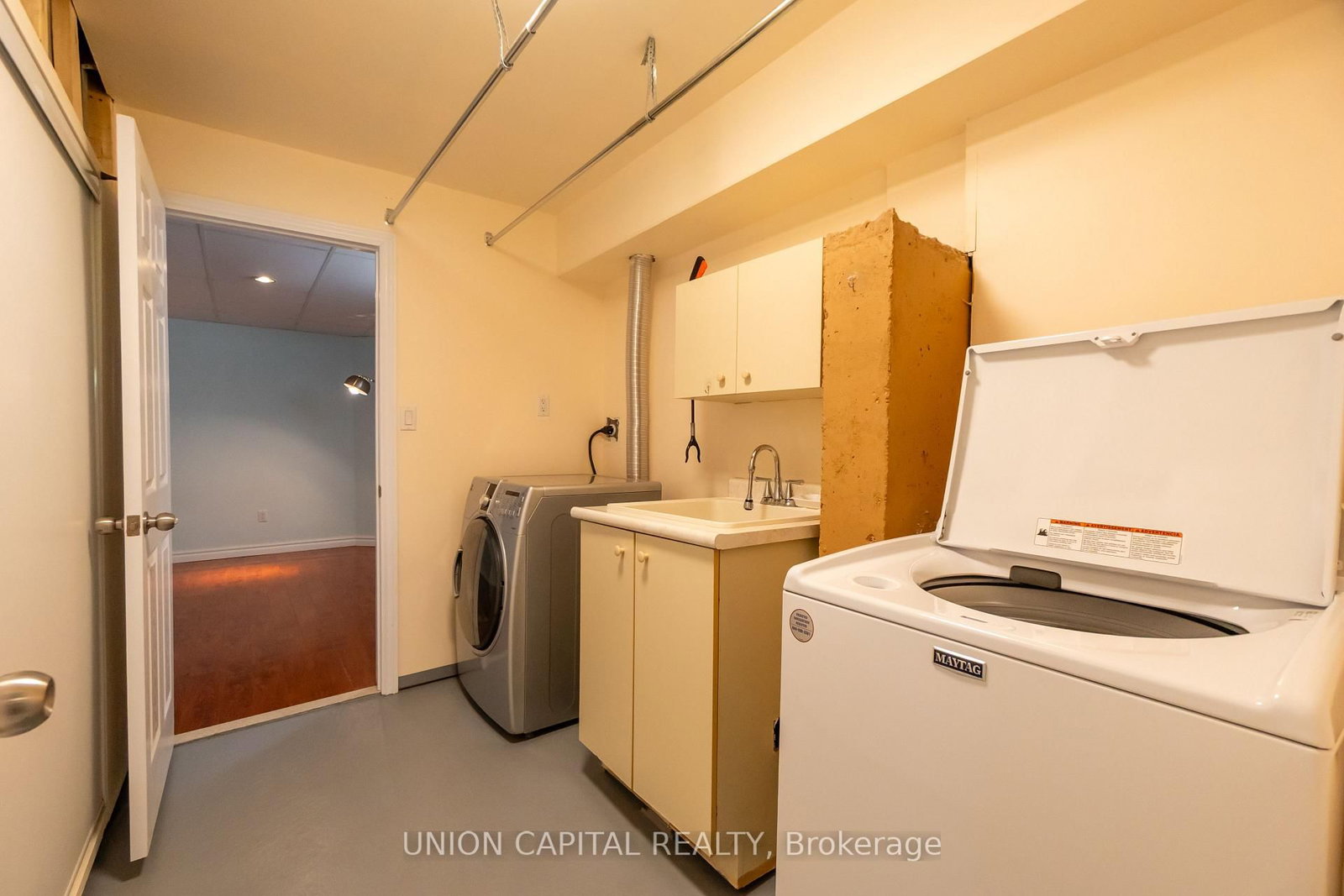 18 Eton Street, Unit Lower - Photo 11