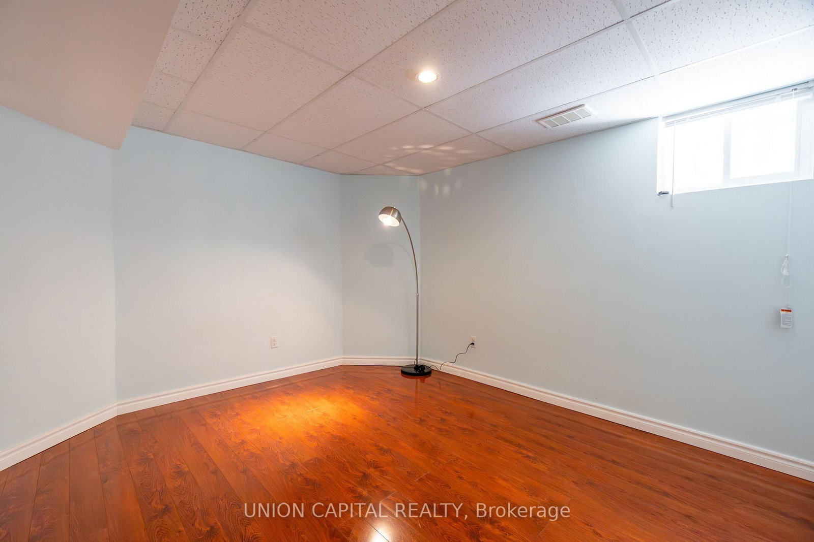 18 Eton Street, Unit Lower - Photo 13