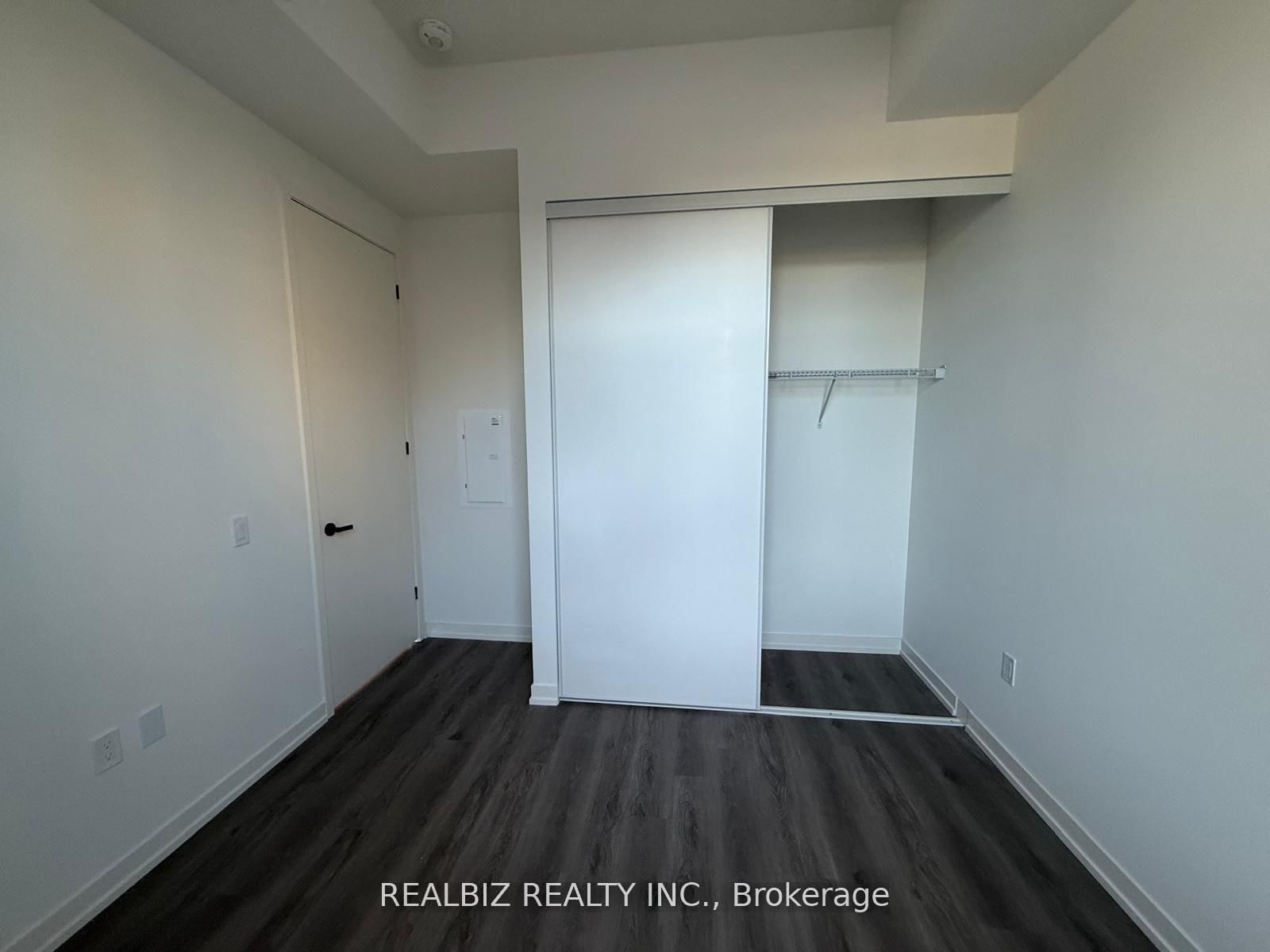 28 Interchange Way W, Unit 105 - Photo 10