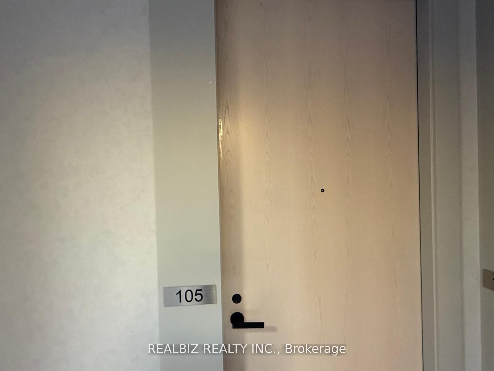 28 Interchange Way W, Unit 105 - Photo 2
