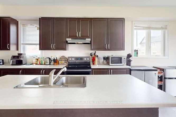 8 Tomporowski Trail • New Tecumseth, ON photo 11