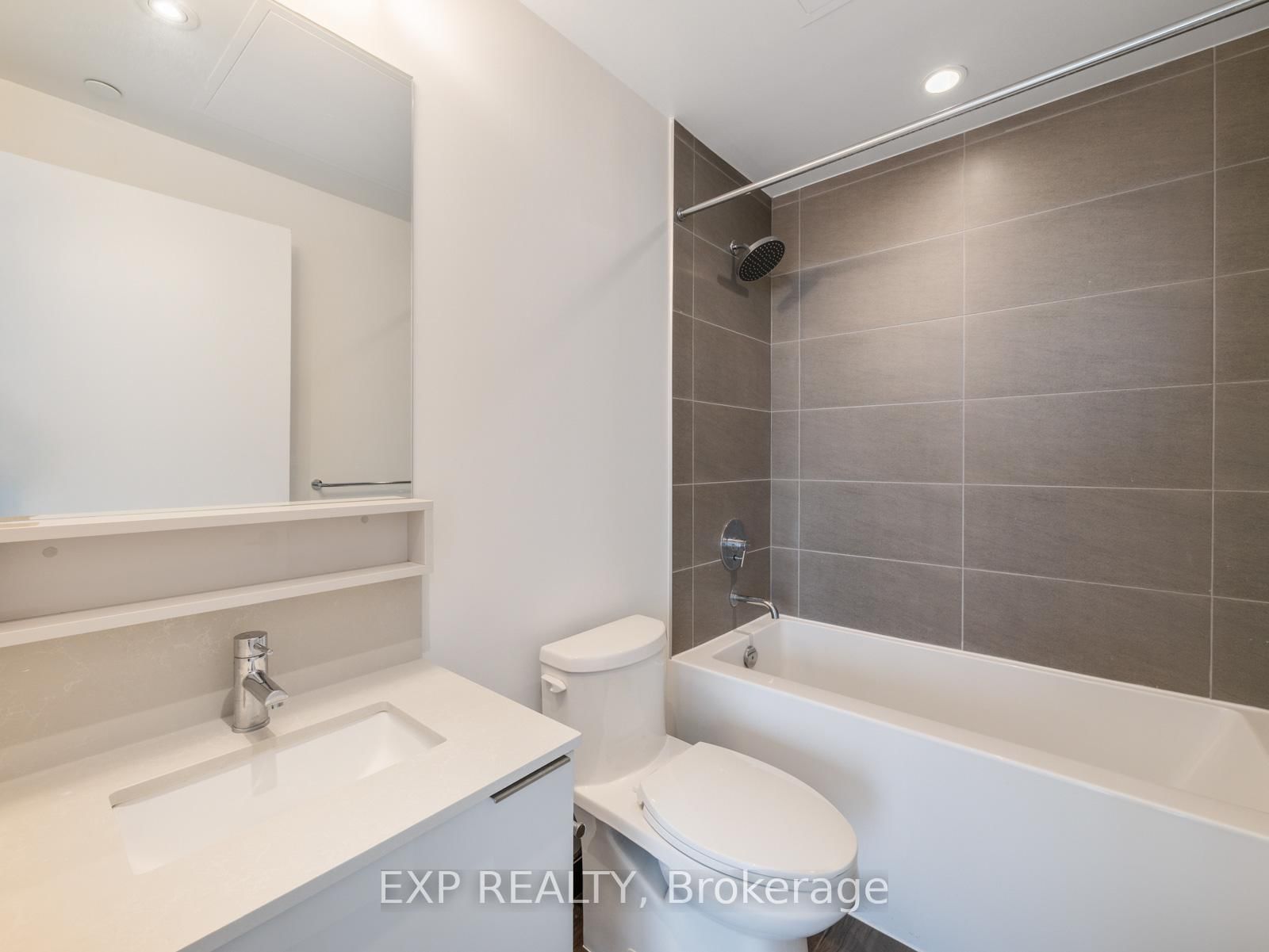898 Portage Parkway, Unit 3101 - Photo 16