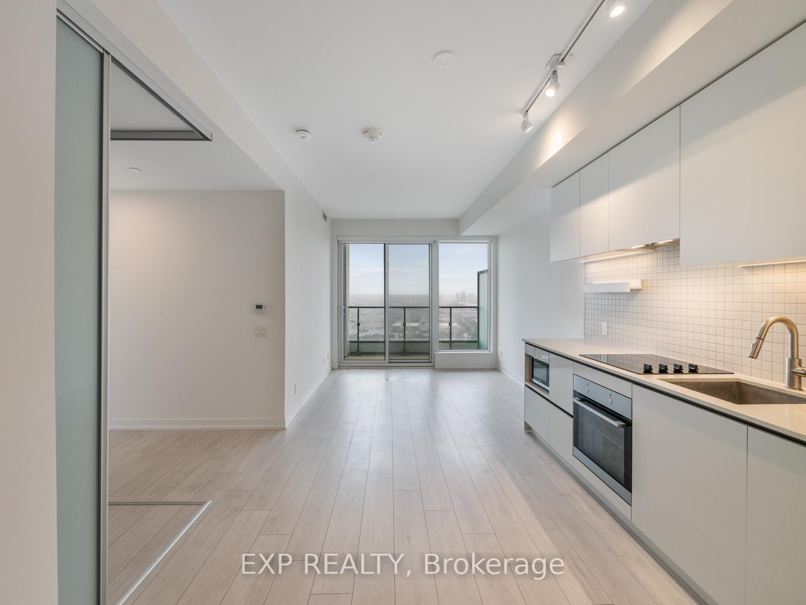 898 Portage Parkway, Unit 3101 - Photo 4