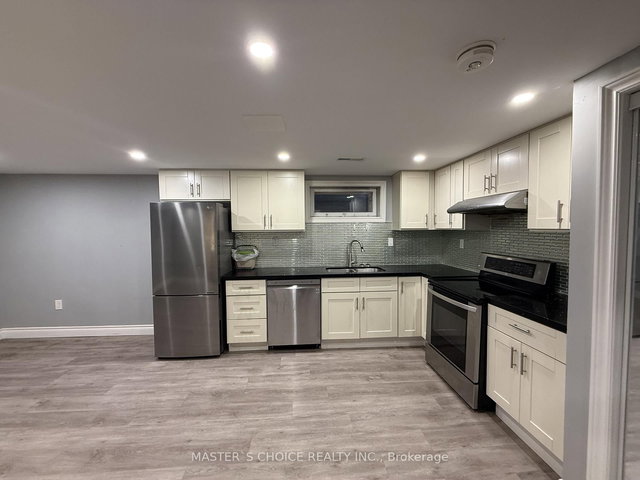 170 Orchard Hts Boulevard