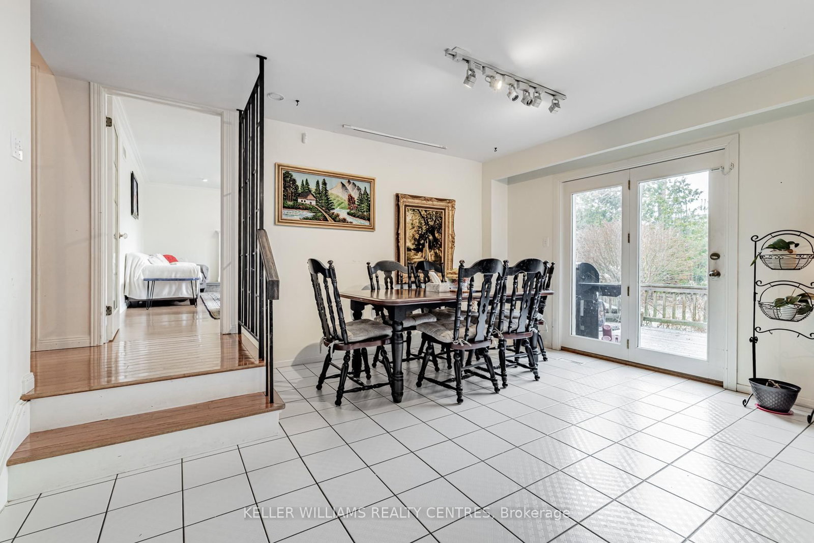 10 Hawthorne Lane • Aurora, ON photo 21