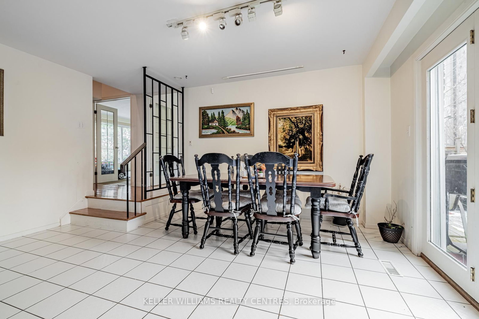 10 Hawthorne Lane • Aurora, ON photo 23