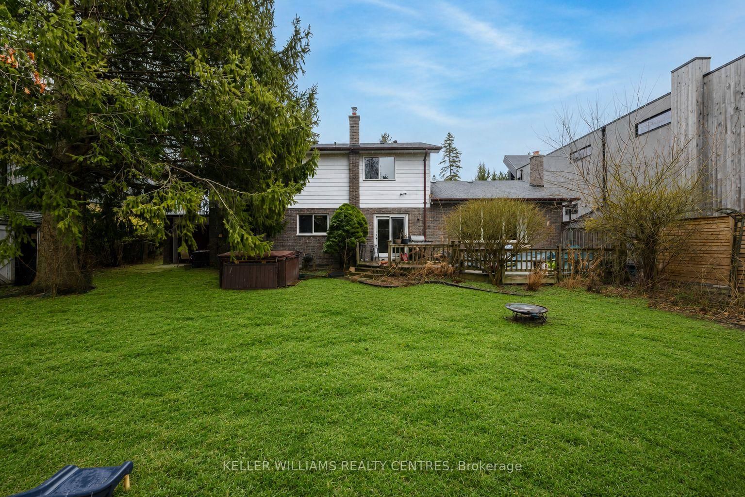 10 Hawthorne Lane • Aurora, ON photo 35