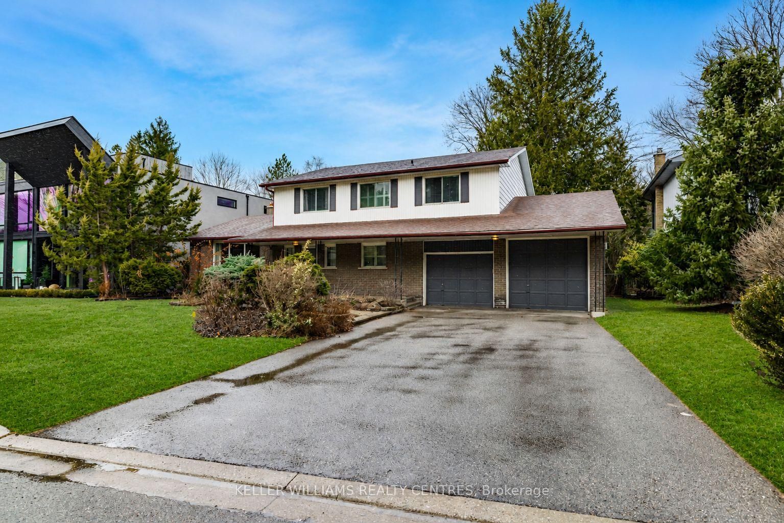 10 Hawthorne Lane • Aurora, ON photo 7